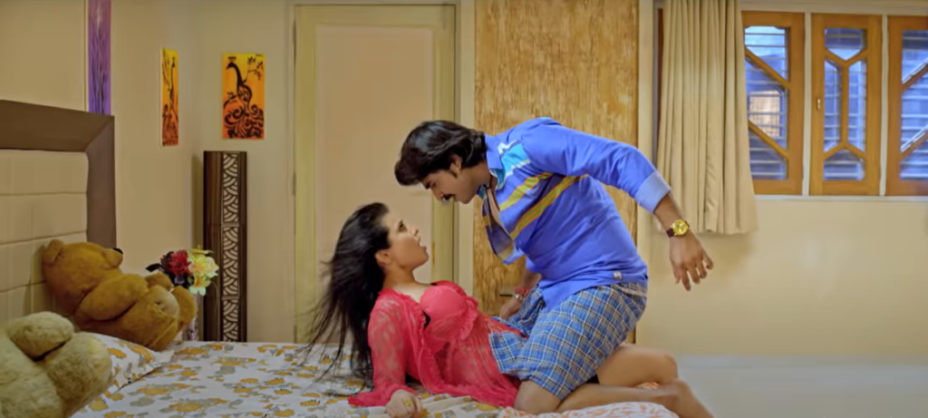 Bhojpuri sexy video song "palang kare hala"